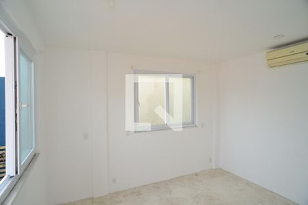 Suíte Principal de casa de condomínio à venda com 6 quartos, 400m² em Barra da Tijuca, Rio de Janeiro