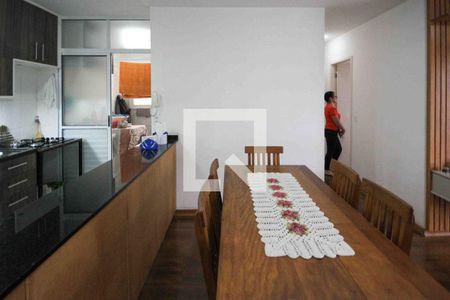 Apartamento à venda com 3 quartos, 77m² em Vila Paulo Silas, São Paulo