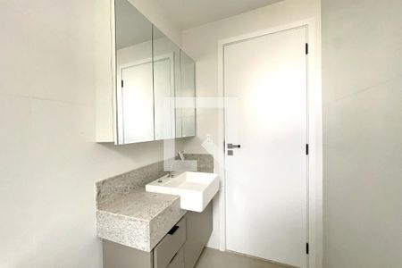 Banheiro da Suíte 1 de apartamento à venda com 3 quartos, 73m² em Santa Efigênia, Belo Horizonte
