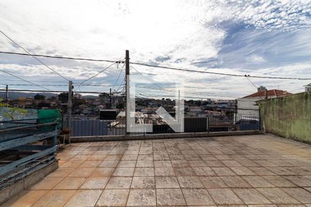 Sala e Quarto 1 - Vista de casa à venda com 3 quartos, 250m² em Vila Nova Cachoeirinha, São Paulo