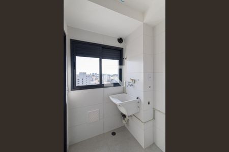 Sala/Cozinha/Área de Serviço  de apartamento para alugar com 1 quarto, 33m² em Cidade Antônio Estêvão de Carvalho, São Paulo