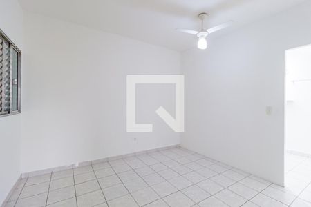 Quarto 2 de casa para alugar com 4 quartos, 240m² em Parque Sevilha, São Paulo