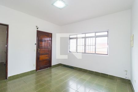 Sala de casa para alugar com 4 quartos, 240m² em Parque Sevilha, São Paulo