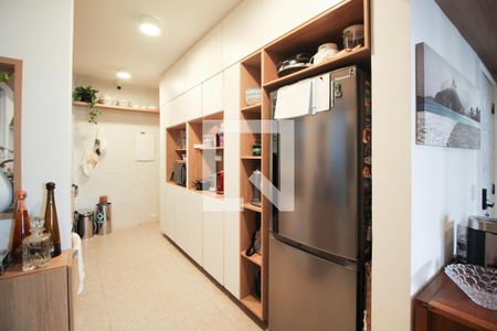 Cozinha de apartamento para alugar com 3 quartos, 102m² em Itaim Bibi, São Paulo