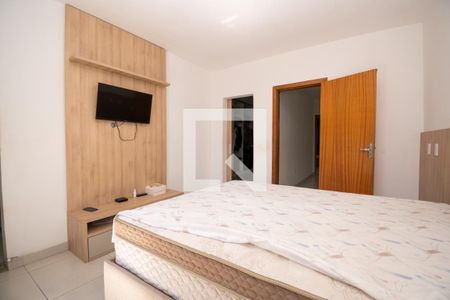 Suíte de casa de condomínio para alugar com 2 quartos, 140m² em Tropical, Contagem