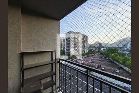 Varanda - Sala de apartamento para alugar com 2 quartos, 57m² em Jacarepaguá, Rio de Janeiro