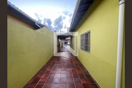 Área externa de casa para alugar com 2 quartos, 81m² em Vila Caiçara, Praia Grande