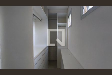 Closet da Suíte 1 de casa para alugar com 2 quartos, 100m² em Vila Mariana, São Paulo