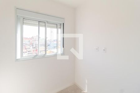 Quarto 1 de apartamento para alugar com 2 quartos, 37m² em Jardim Copiuva, Carapicuíba
