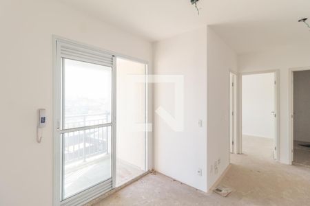 Sala de apartamento para alugar com 2 quartos, 37m² em Jardim Copiuva, Carapicuíba