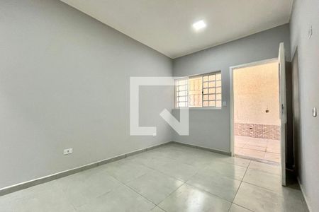 Sala de casa para alugar com 2 quartos, 90m² em Vila do Bosque, São Paulo