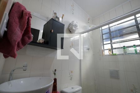 Banheiro de casa à venda com 3 quartos, 144m² em Jardim Cristiane, Santo André