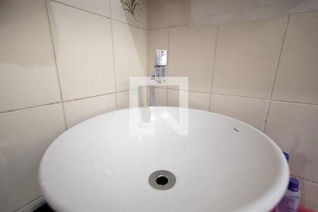 Banheiro de casa à venda com 3 quartos, 144m² em Jardim Cristiane, Santo André