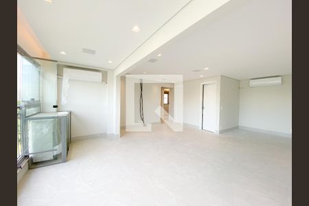 Sala de apartamento à venda com 3 quartos, 116m² em Barra Funda, São Paulo