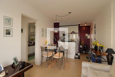 Sala de apartamento à venda com 2 quartos, 50m² em Vila América, Santo André