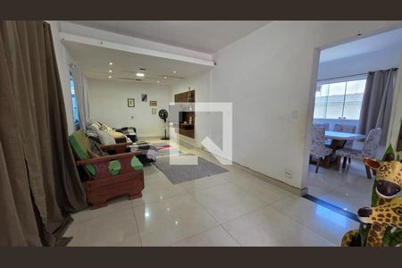 Casa à venda com 5 quartos, 360m² em Lundcéia, Lagoa Santa
