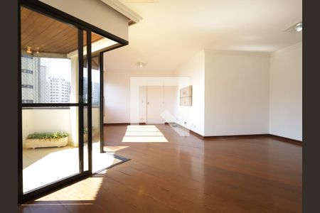 Sala de apartamento para alugar com 3 quartos, 132m² em Vila Andrade, São Paulo