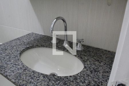 Banheiro Social de apartamento para alugar com 2 quartos, 72m² em Pechincha, Rio de Janeiro
