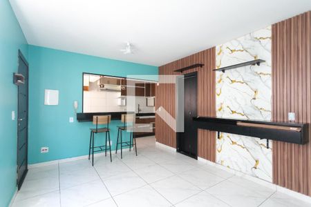 Sala  de casa de condomínio para alugar com 2 quartos, 64m² em Vila Princesa Isabel, São Paulo