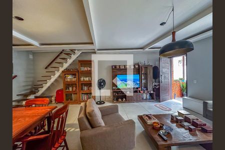 Casa de Condomínio à venda com 3 quartos, 180m² em Cosme Velho, Rio de Janeiro