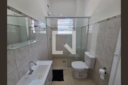 Banheiro de apartamento para alugar com 1 quarto, 55m² em Canto do Forte, Praia Grande