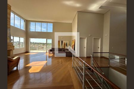 Sala de casa de condomínio à venda com 5 quartos, 600m² em Morada dos Pinheiros (aldeia da Serra), Barueri