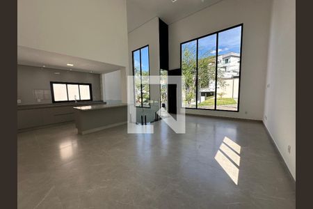 Sala de casa de condomínio à venda com 4 quartos, 304m² em Santana de Parnaíba, Barueri