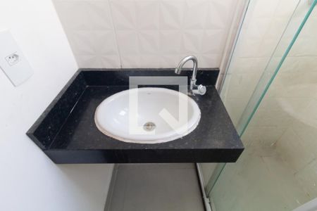 Lavabo de apartamento para alugar com 2 quartos, 32m² em Cidade Antônio Estêvão de Carvalho, São Paulo