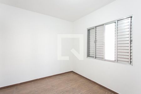 Quarto 2 de casa para alugar com 2 quartos, 125m² em Jardim das Oliveiras, São Paulo