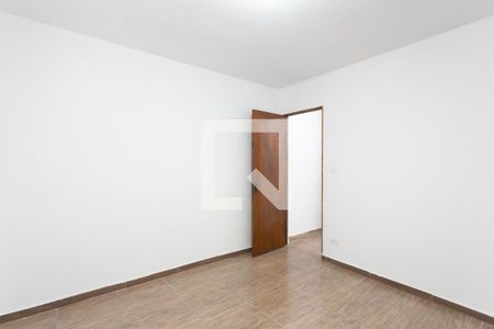 Quarto 1  de casa para alugar com 2 quartos, 125m² em Jardim das Oliveiras, São Paulo