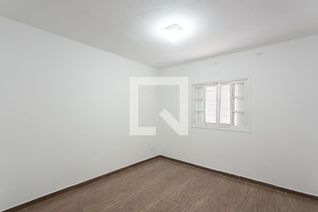 Quarto 1  de casa para alugar com 2 quartos, 125m² em Jardim das Oliveiras, São Paulo