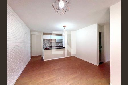 Sala de apartamento para alugar com 3 quartos, 70m² em Nossa Senhora do O, São Paulo