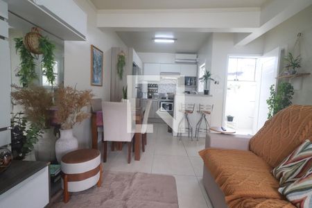 sala de casa de condomínio à venda com 2 quartos, 72m² em São José, Novo Hamburgo