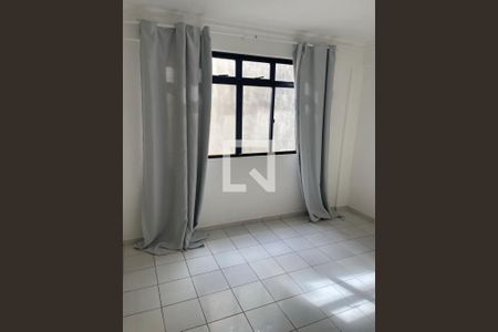 Quarto de apartamento para alugar com 2 quartos, 96m² em Itapuã, Salvador