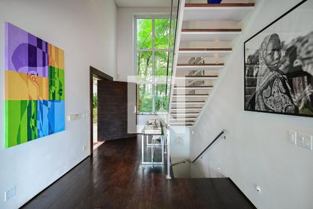 Hall de Entrada de casa de condomínio à venda com 4 quartos, 800m² em Jardim Vitoria Regia (zona Oeste), São Paulo