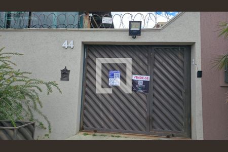 Casa à venda com 3 quartos, 193m² em Lundcéia, Lagoa Santa