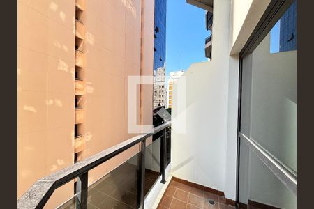 Varanda de apartamento para alugar com 1 quarto, 50m² em Itaim Bibi, São Paulo