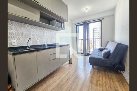 Sala/Cozinha de apartamento para alugar com 1 quarto, 27m² em Campo Belo, São Paulo