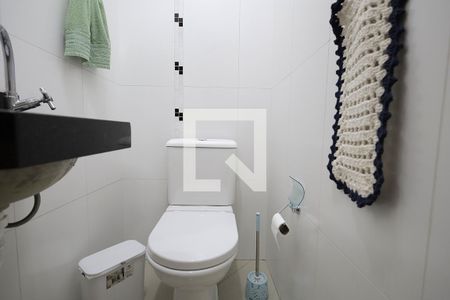Banheiro 1 de casa à venda com 3 quartos, 144m² em Vila Lucinda, Santo André