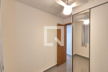 Quarto 1  de apartamento para alugar com 2 quartos, 45m² em Vila Satúrnia, Campinas