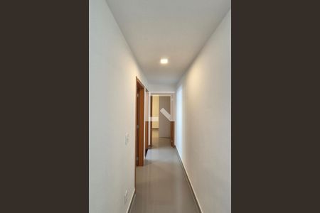 Corredor  de apartamento para alugar com 2 quartos, 45m² em Vila Satúrnia, Campinas