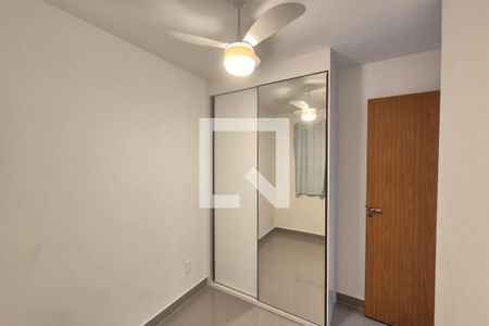 Quarto 2  de apartamento para alugar com 2 quartos, 45m² em Vila Satúrnia, Campinas