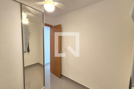 Quarto 1  de apartamento para alugar com 2 quartos, 45m² em Vila Satúrnia, Campinas