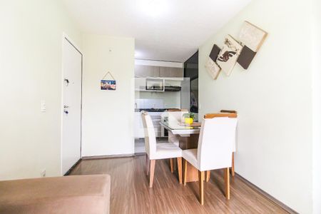 Sala de apartamento à venda com 2 quartos, 48m² em Colônia (zona Leste), São Paulo