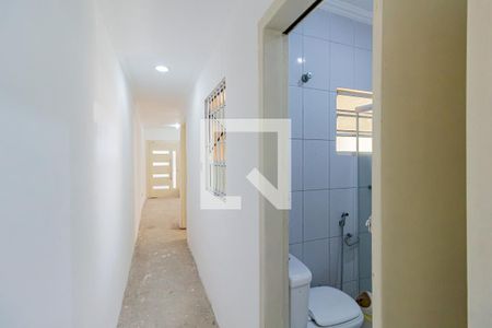 Corredor de casa à venda com 4 quartos, 130m² em Chácara Santo Antônio (zona Sul), São Paulo