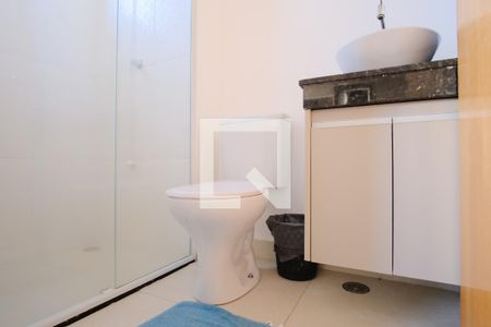 Banheiro de kitnet/studio para alugar com 1 quarto, 24m² em Vila Gomes Cardim, São Paulo