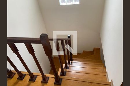 Escada de casa à venda com 3 quartos, 164m² em Jardim Utinga, Santo André