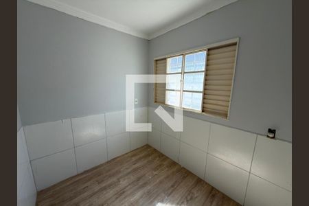Quarto 01  de casa para alugar com 4 quartos, 250m² em Setor Habitacional Vicente Pires, Brasília