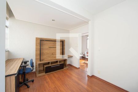 Quarto de apartamento à venda com 3 quartos, 85m² em Jardim América, Belo Horizonte