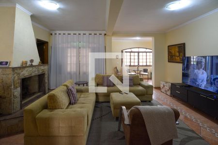Casa à venda com 6 quartos, 300m² em Jardim Dracena, São Paulo